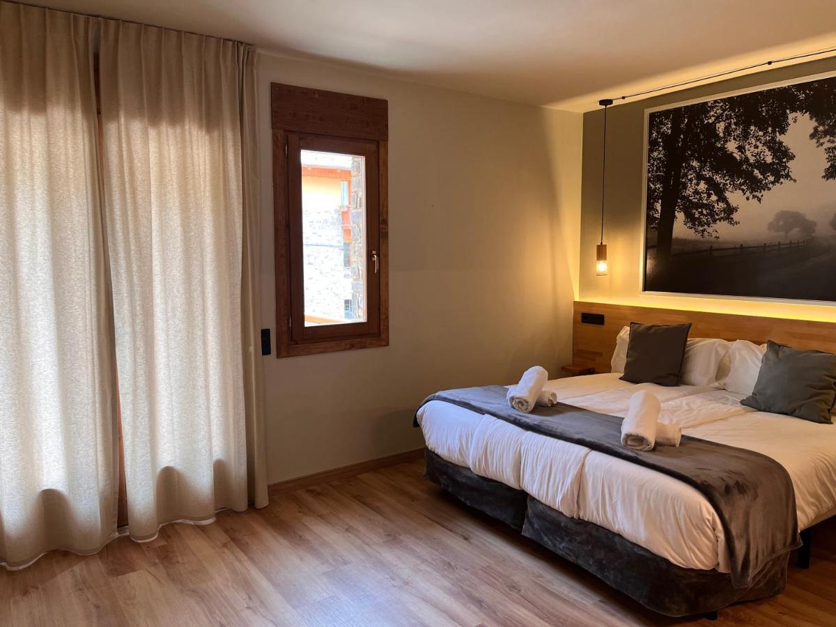 Hotel Els Encantats Espot Exterior foto