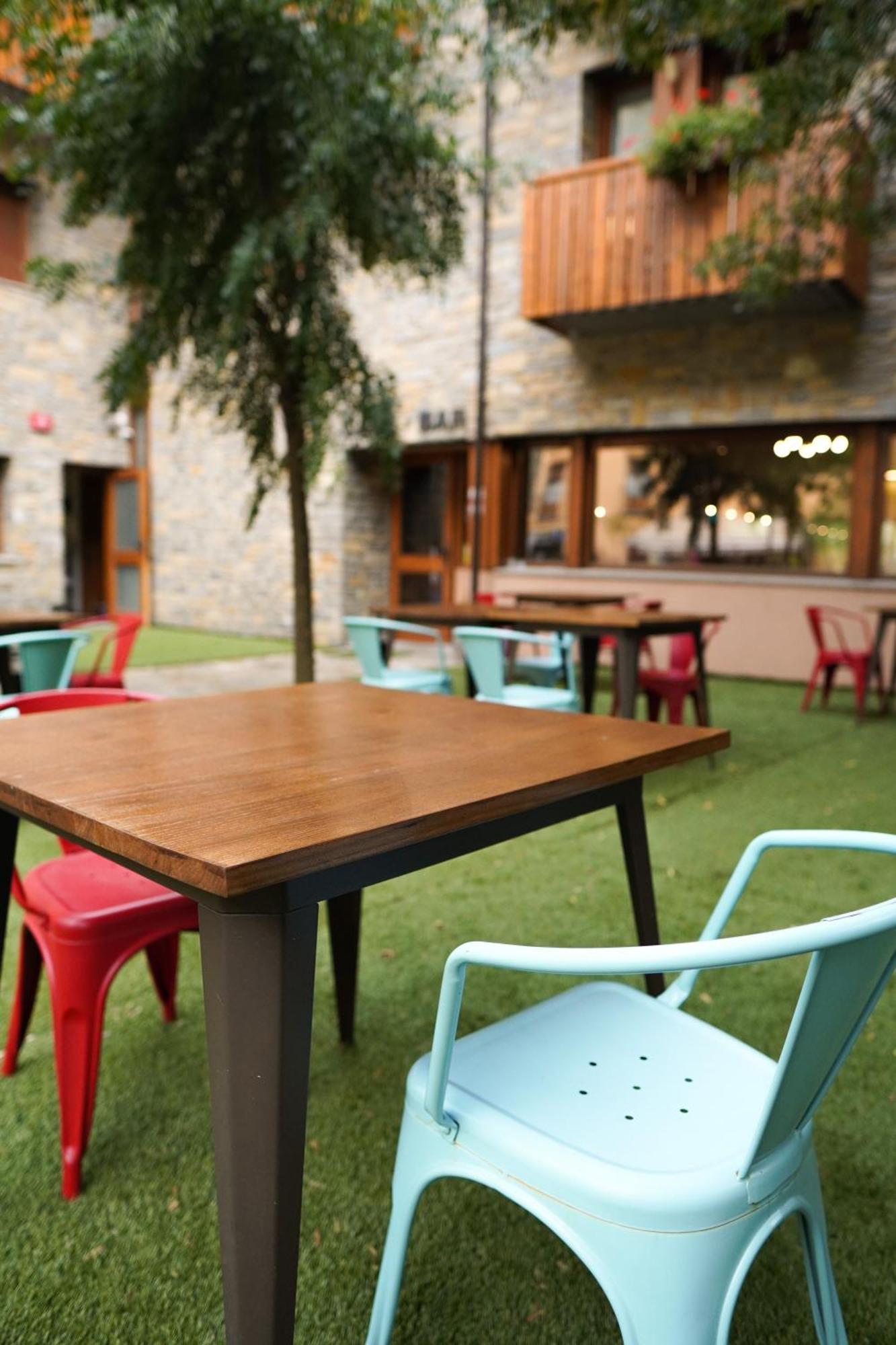 Hotel Els Encantats Espot Exterior foto