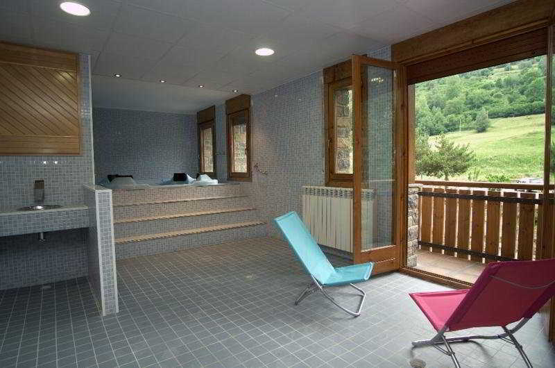 Hotel Els Encantats Espot Exterior foto